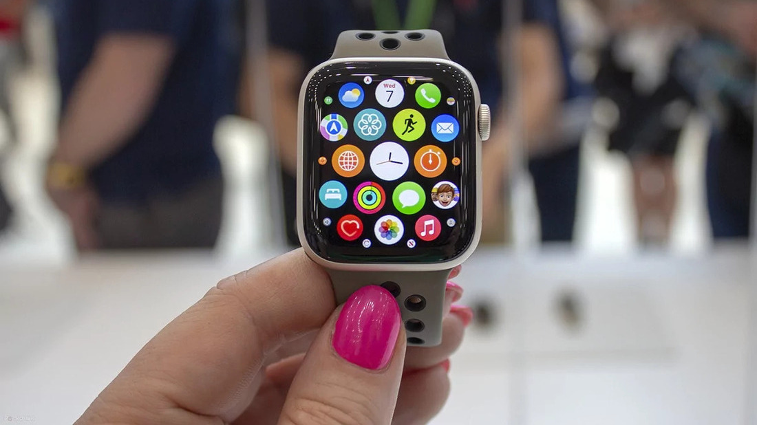 Apple watchOS smart watch operating system